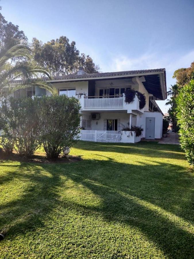 Puerto Banus Apartment Near Beachfront, Sunny Terrace, Pool, Tennis Court, Parking And Movies Projector Marbella Eksteriør bilde