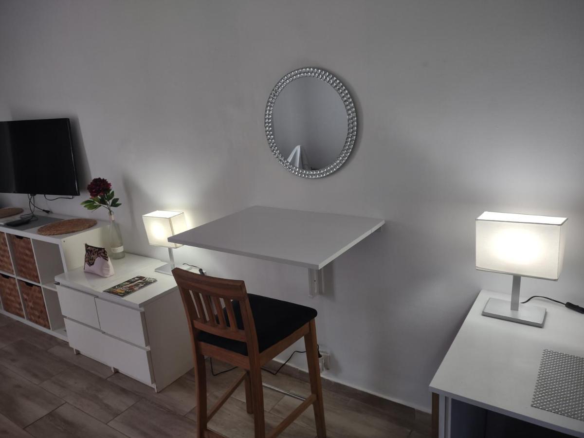 Puerto Banus Apartment Near Beachfront, Sunny Terrace, Pool, Tennis Court, Parking And Movies Projector Marbella Eksteriør bilde