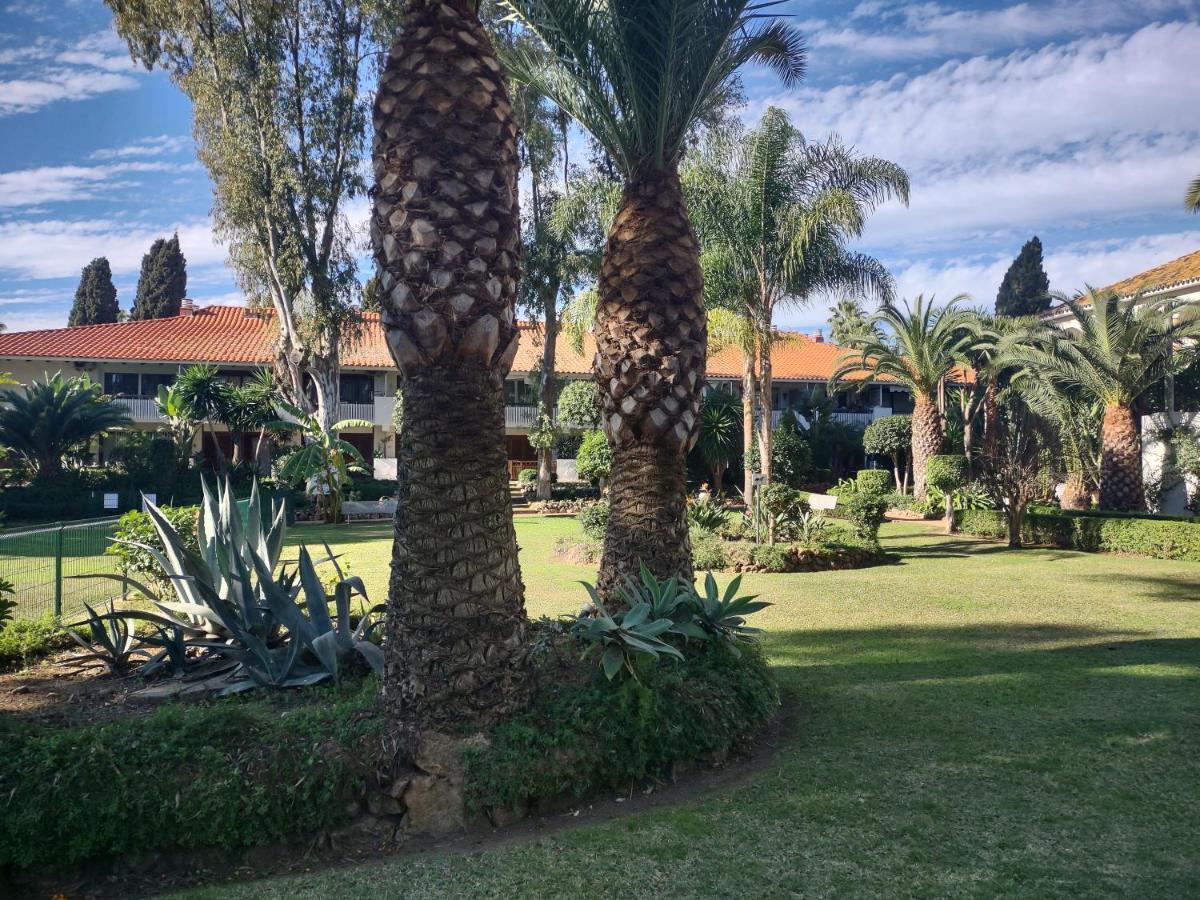 Puerto Banus Apartment Near Beachfront, Sunny Terrace, Pool, Tennis Court, Parking And Movies Projector Marbella Eksteriør bilde