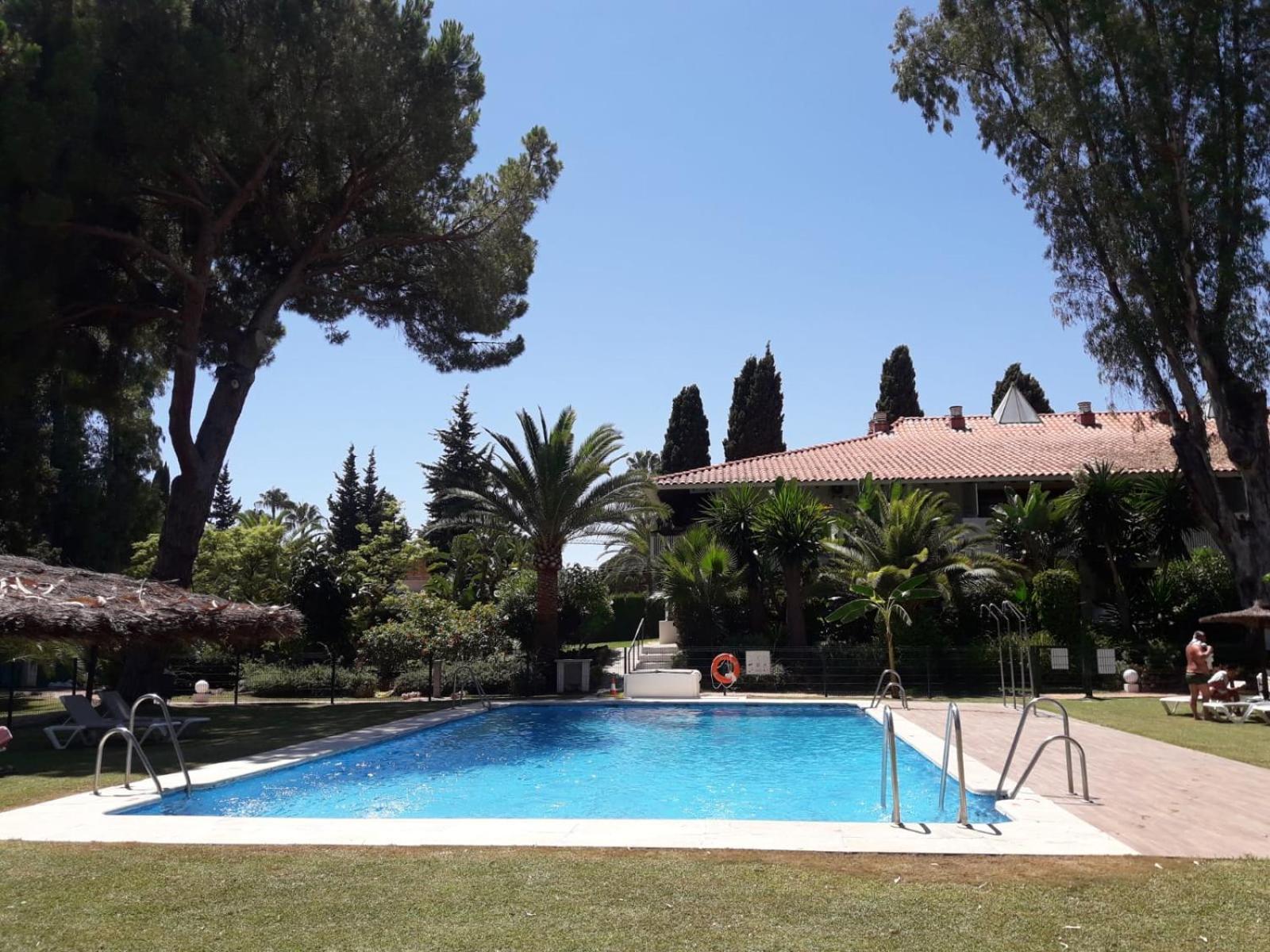 Puerto Banus Apartment Near Beachfront, Sunny Terrace, Pool, Tennis Court, Parking And Movies Projector Marbella Eksteriør bilde